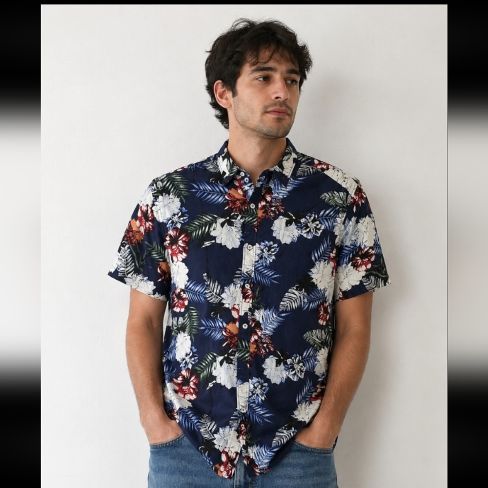 DENIM & FLOWER Large Slim Fit Floral Short Sleeve Button Up Shirt